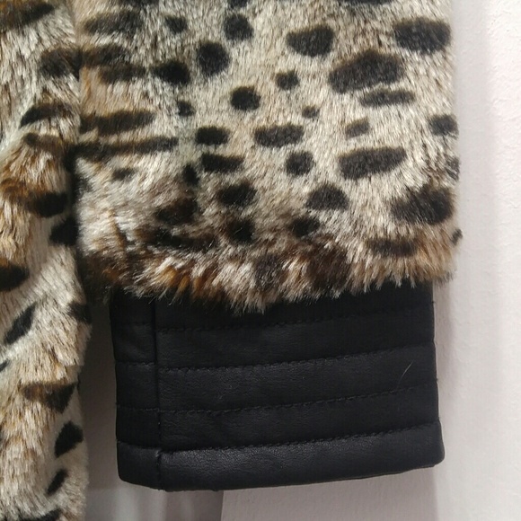 🐆 NWOT Faux Fur Leopard Cheetah Animal Print Long Coat Big Collar Sm Med - Picture 4 of 8